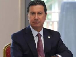 AK Parti’ye geçeceğini altı gün önce “Kesinlikle hayır” diye reddeden Ahmet Aras CHP’den istifa etti