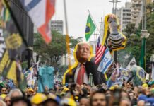 Brezilya’da sürpriz: Trump’ın favorisi Flávio Bolsonaro Lula’yı geçti, seçim ikinci tura kaldı