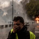 Fransa’da sokaklarda şiddet siyaseti karıştırdı.Macron: “Fransızlar bunu Fransa’ya nasıl yapabilir?