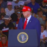 Trump’tan komik olmayan Muhammed şakaları