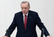 Erdoğan Meclis’in açılışında konuştu, Yeni Parti protesto için çıktı