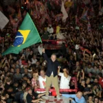 Brezilya bugün sandık başında: Lula ile Bolsonaro arasındaki yarışta son anket farkı 1,3 puan